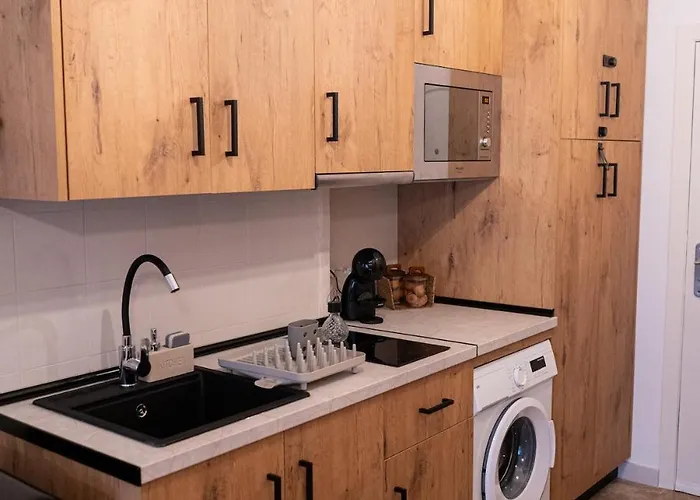 Loft On The And A Few Steps From Downtown