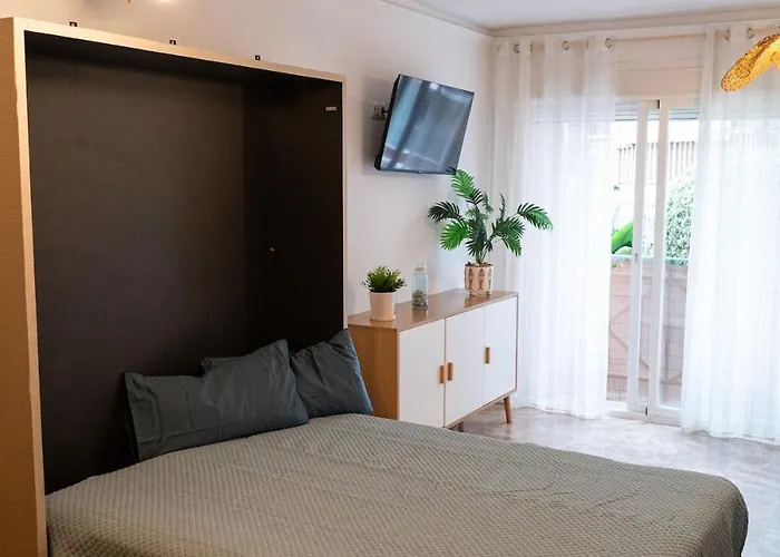 Loft On The And A Few Steps From Downtown Torremolinos